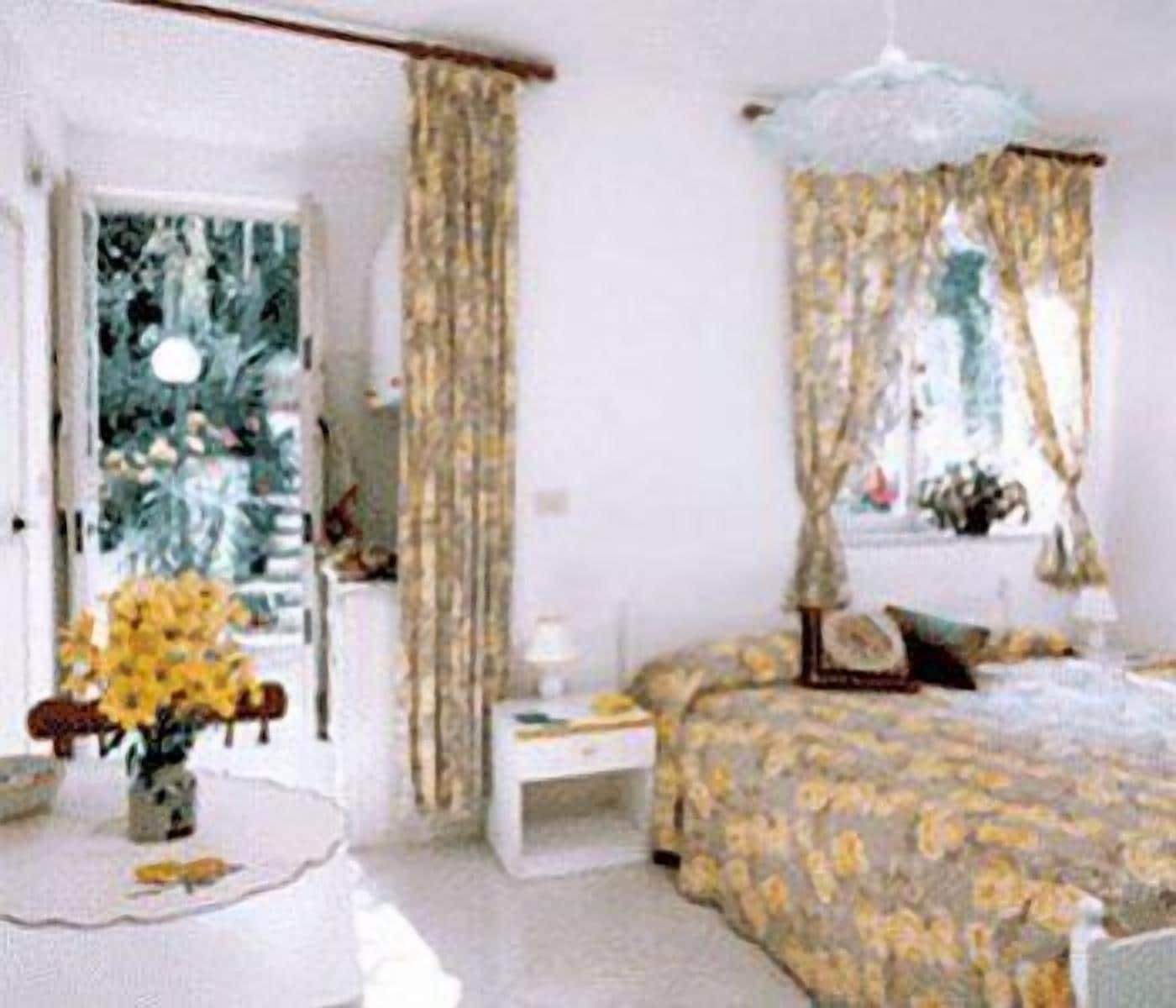 Piccolo Tirreno Hotel Residence Procida Exterior foto