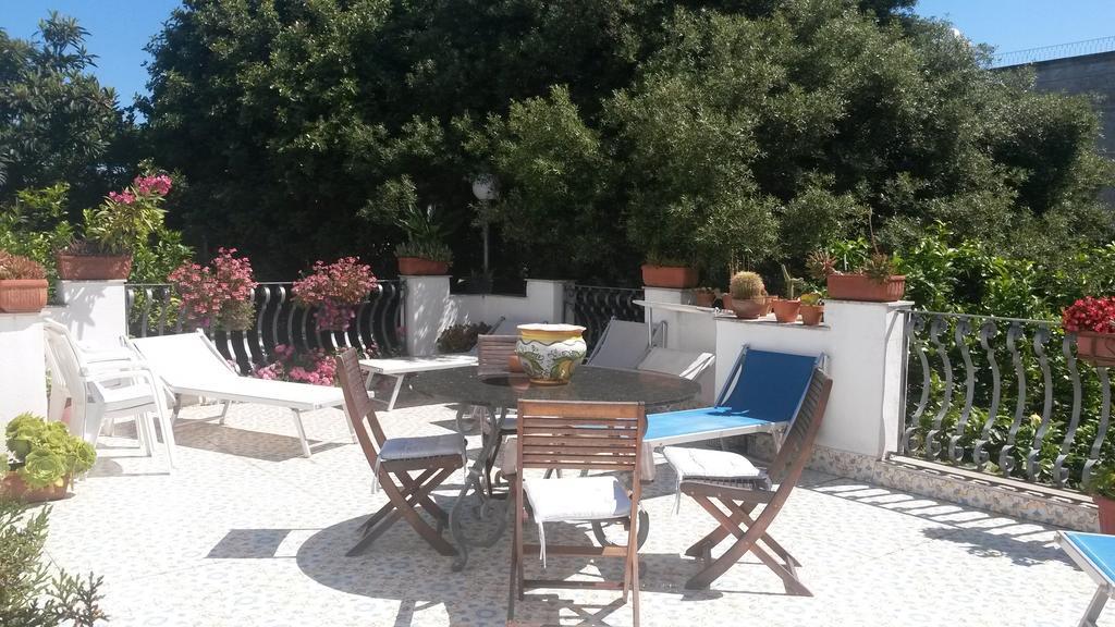Piccolo Tirreno Hotel Residence Procida Exterior foto