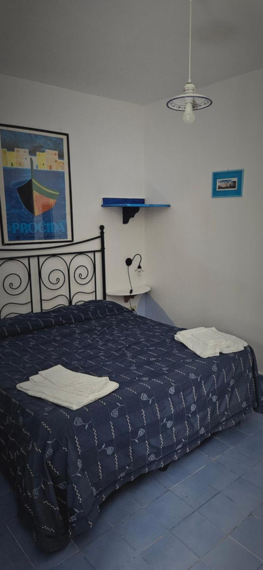Piccolo Tirreno Hotel Residence Procida Exterior foto