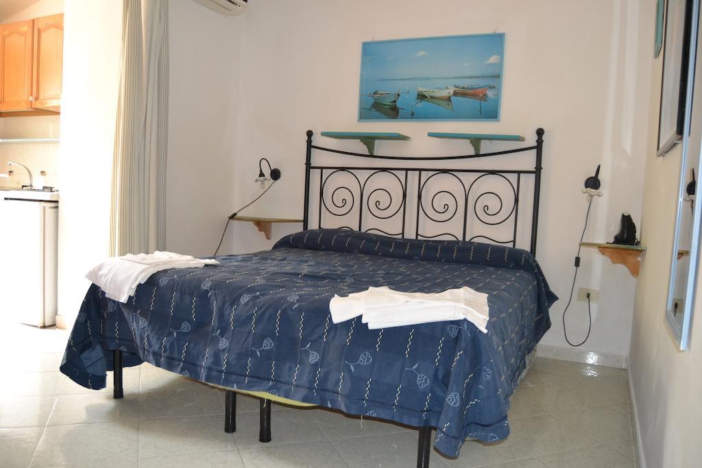 Piccolo Tirreno Hotel Residence Procida Cameră foto